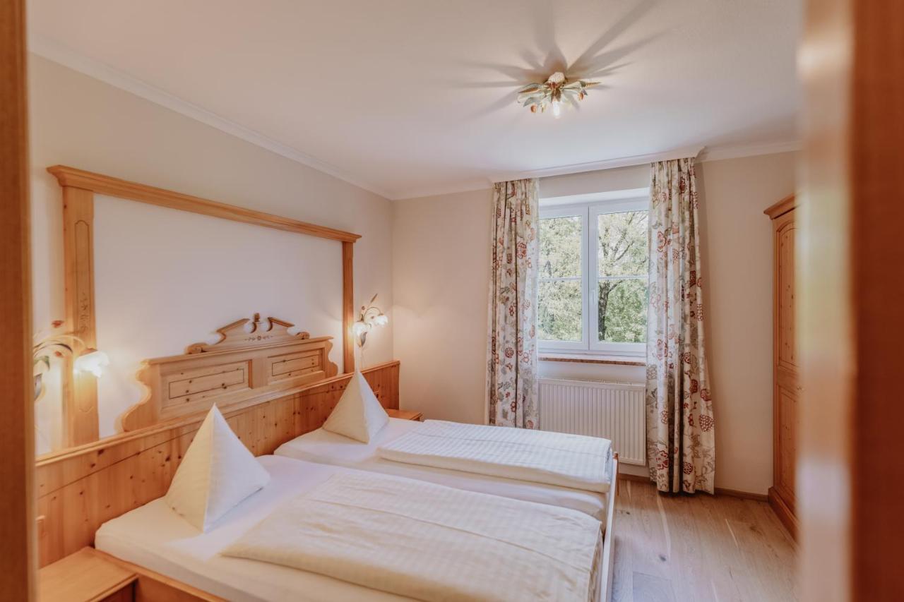 איוגנדורף Landhotel Gschirnwirt מראה חיצוני תמונה