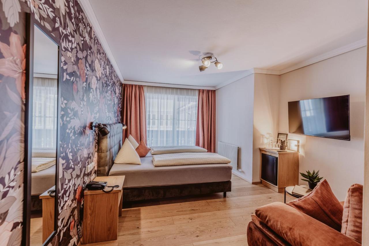 איוגנדורף Landhotel Gschirnwirt מראה חיצוני תמונה