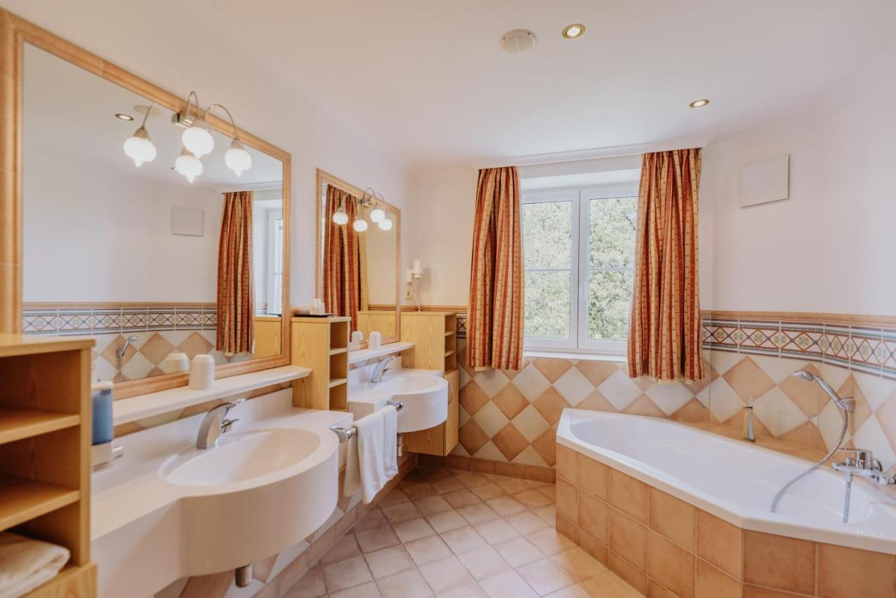 איוגנדורף Landhotel Gschirnwirt מראה חיצוני תמונה